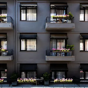 https://the-mood-luxury-rooms.hotelschalkidiki.net