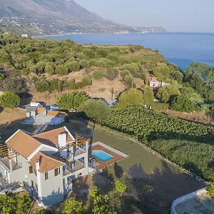 Filon Ktima Beachfront Upscale , Karavados Greece